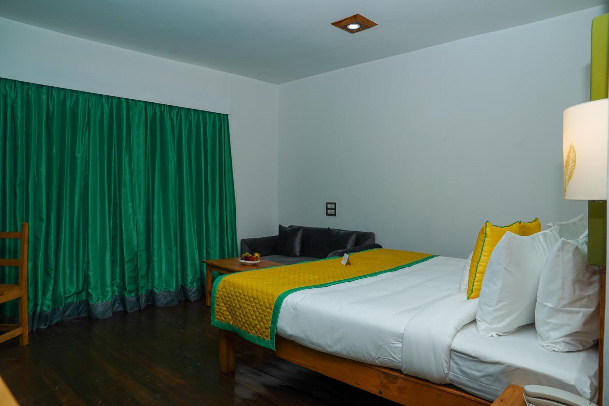 Zone Connect By The Park, Manali Hotel Buitenkant foto