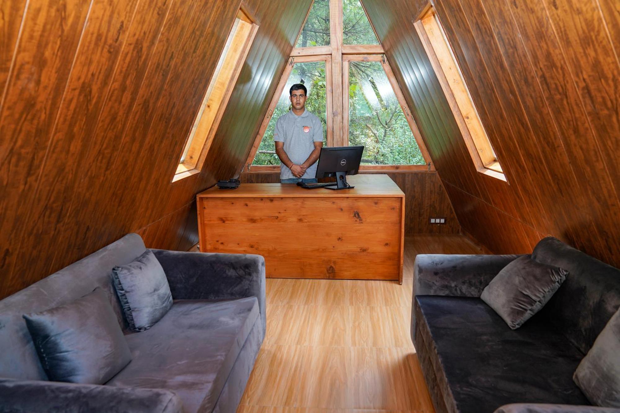 Zone Connect By The Park, Manali Hotel Buitenkant foto